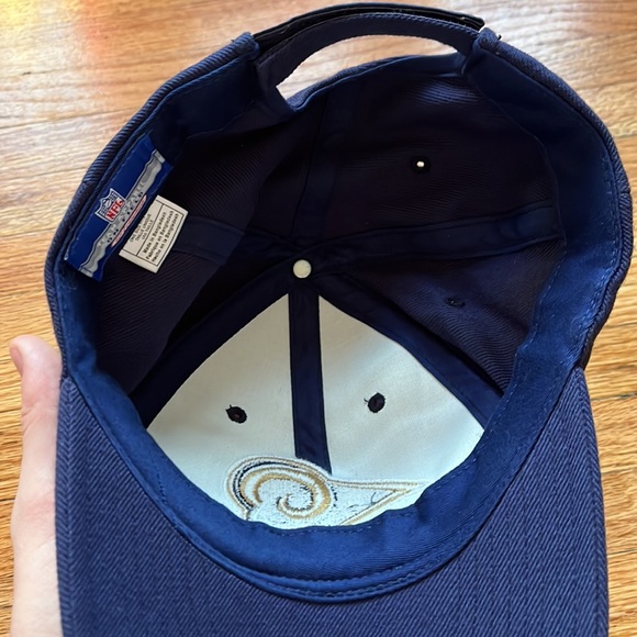 Vintage St. Louis Rams Hat / 2000s / NFL - Picture 5 of 7